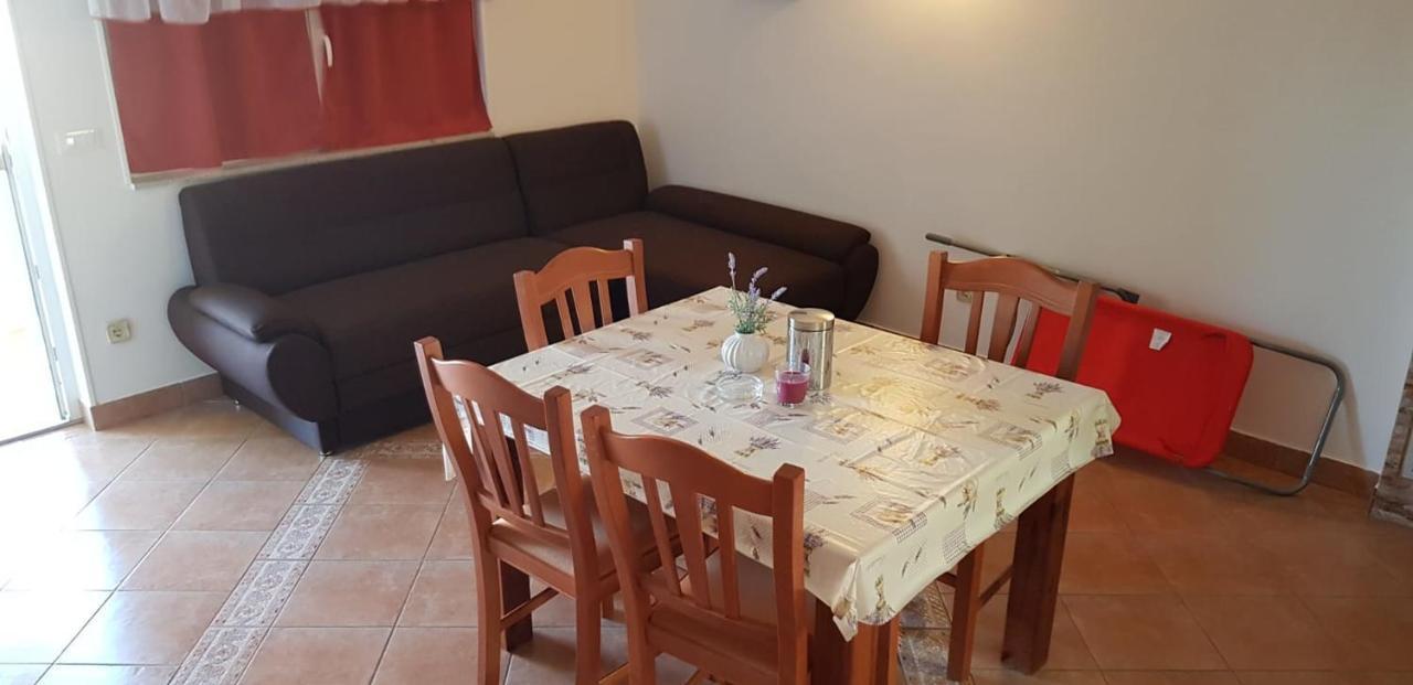 Apartments With A Parking Space Vir - 18407 المظهر الخارجي الصورة