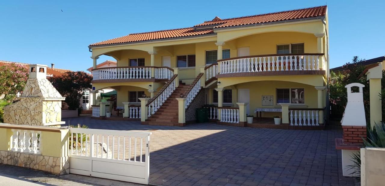 Apartments With A Parking Space Vir - 18407 المظهر الخارجي الصورة