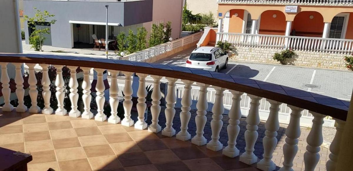 Apartments With A Parking Space Vir - 18407 المظهر الخارجي الصورة