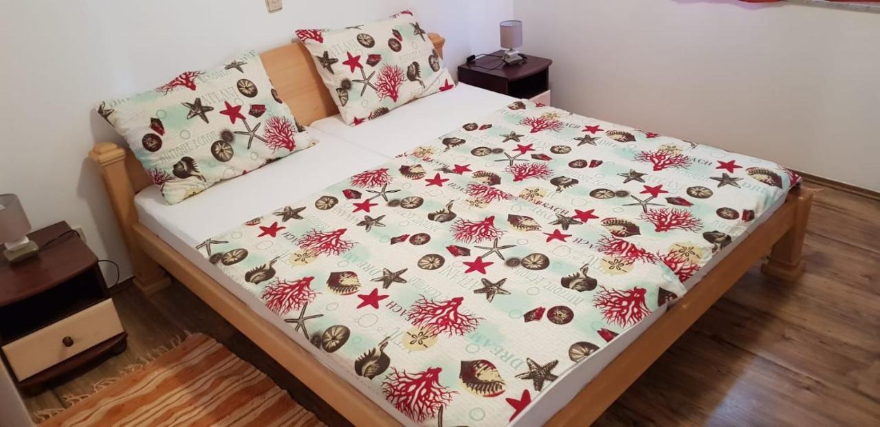 Apartments With A Parking Space Vir - 18407 المظهر الخارجي الصورة